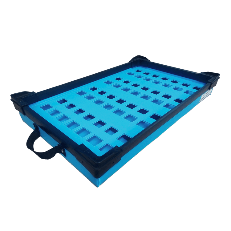 Tray with corrugated plastic insert
